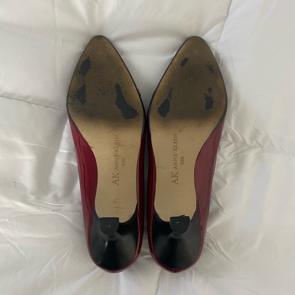 ANNE KLEIN Deep Red Patent Leather Heels w/ Silver Metal Logo. Elegant & Classy! - Picture 10 of 14